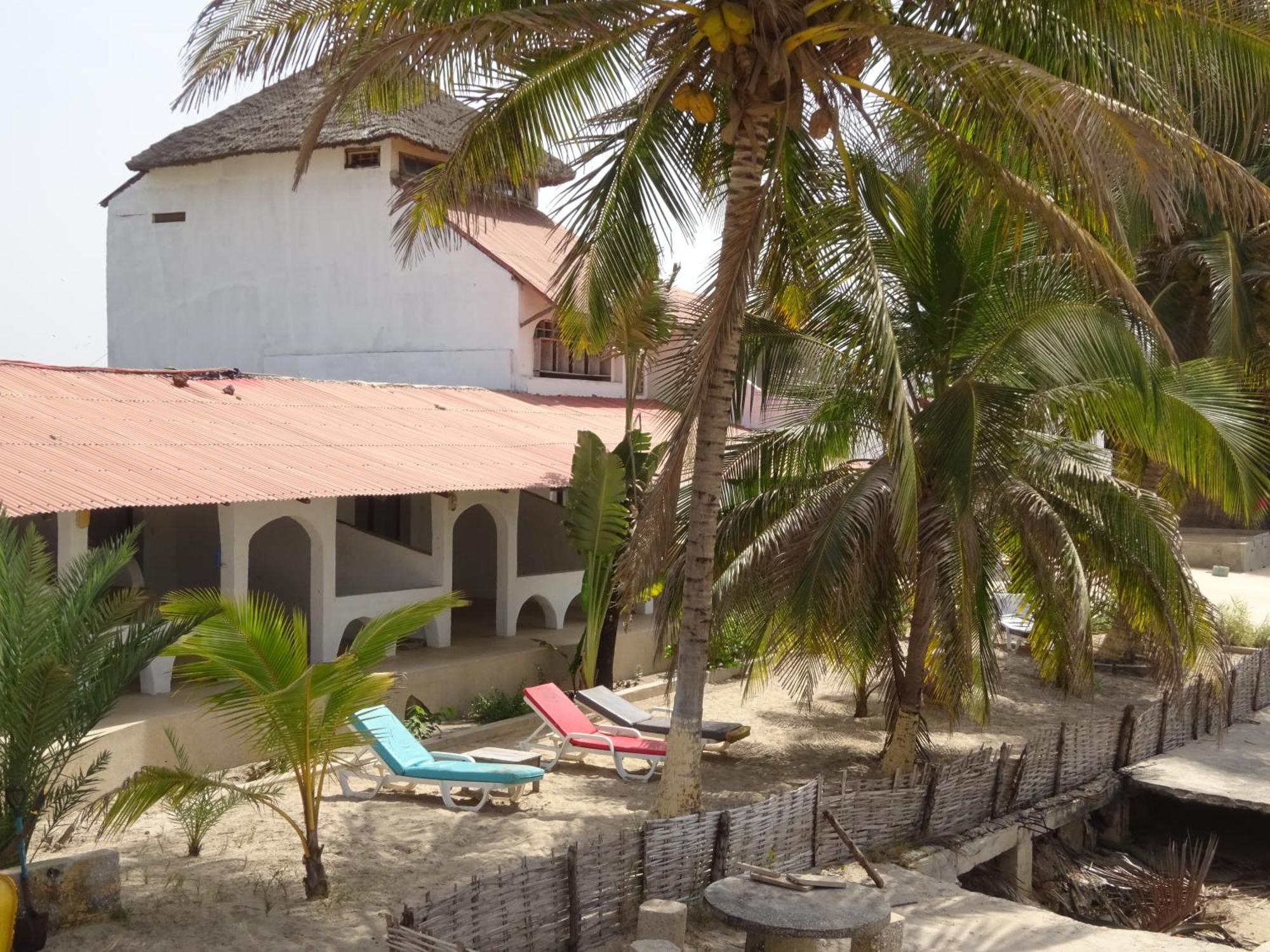 Hotel Du Bar De La Mer Cap Skirring Kabrousse Exterior photo